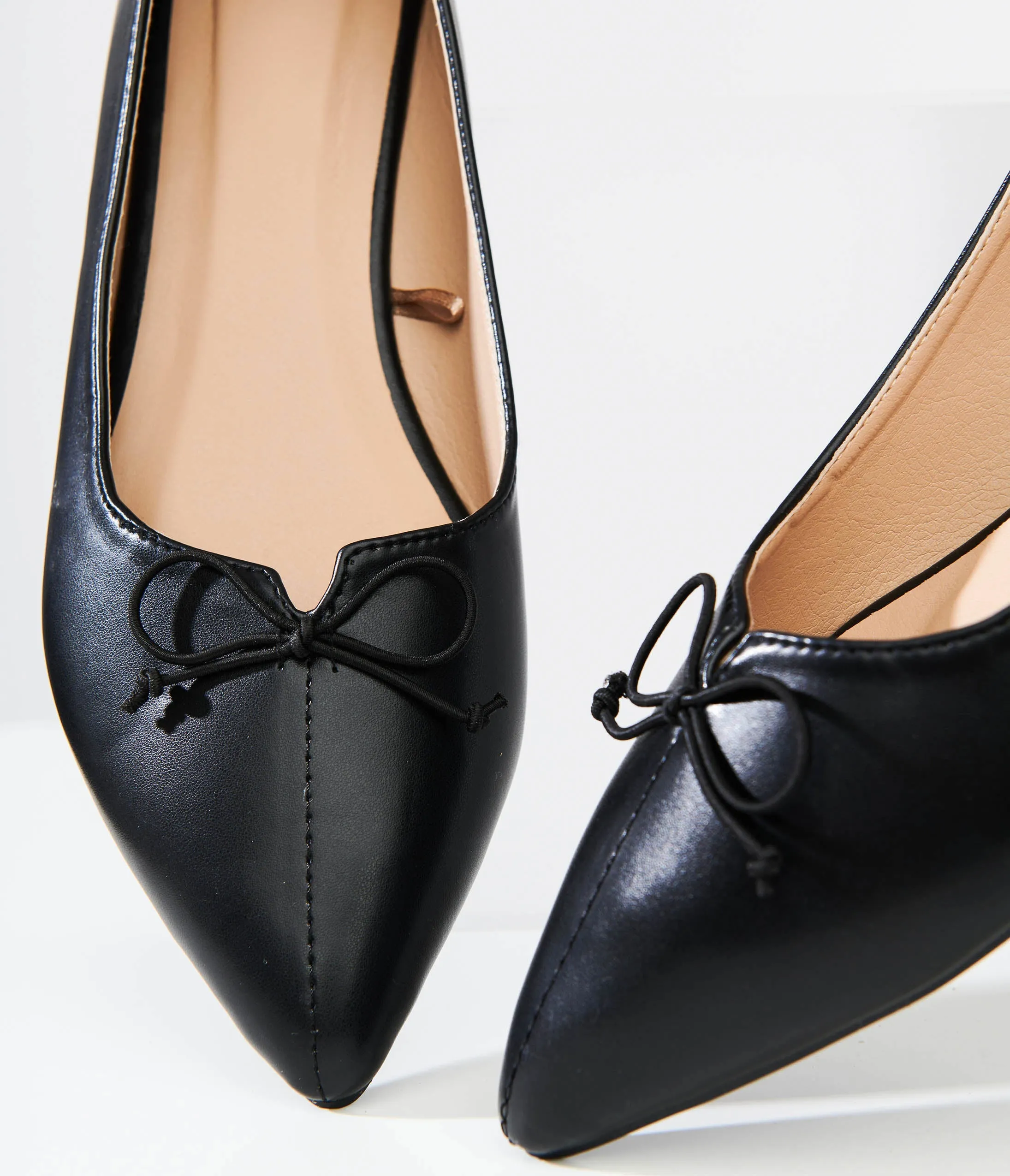 1990s Black Bow Pointed Leatherette Flats