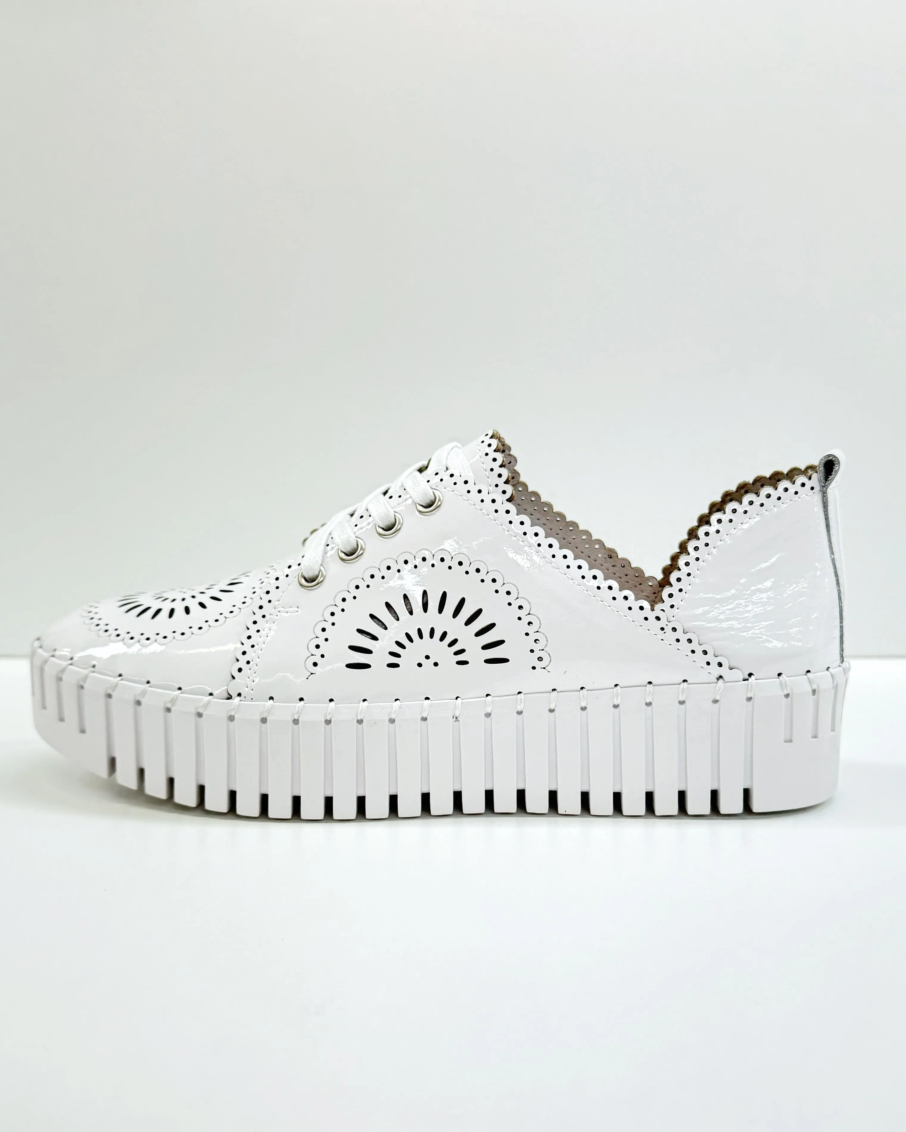 Bafia (White Patent)