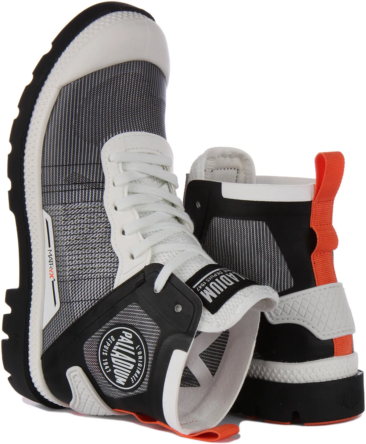 Palladium Pampa Lite In White Black